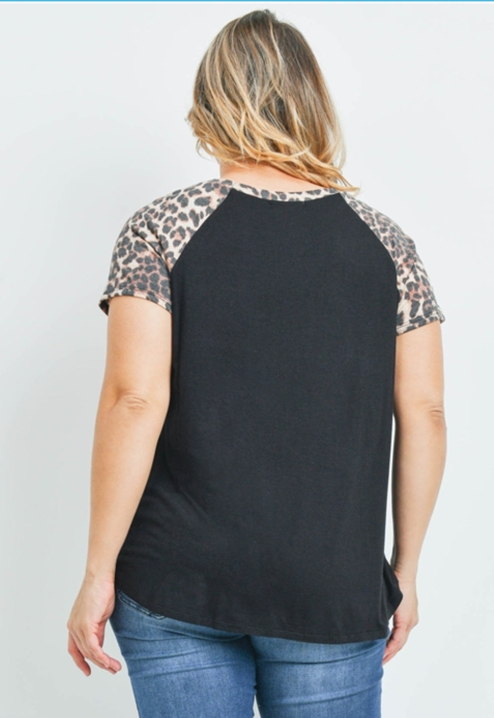 •Cheetah• Sleeve Top